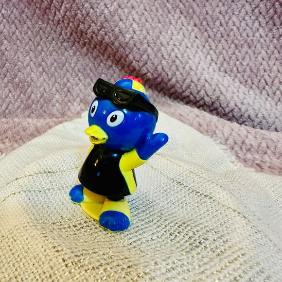 The Backyardigans Pablo Penguin bobble Figure 2007 Mattel, Viacom - Picture 2 of 6